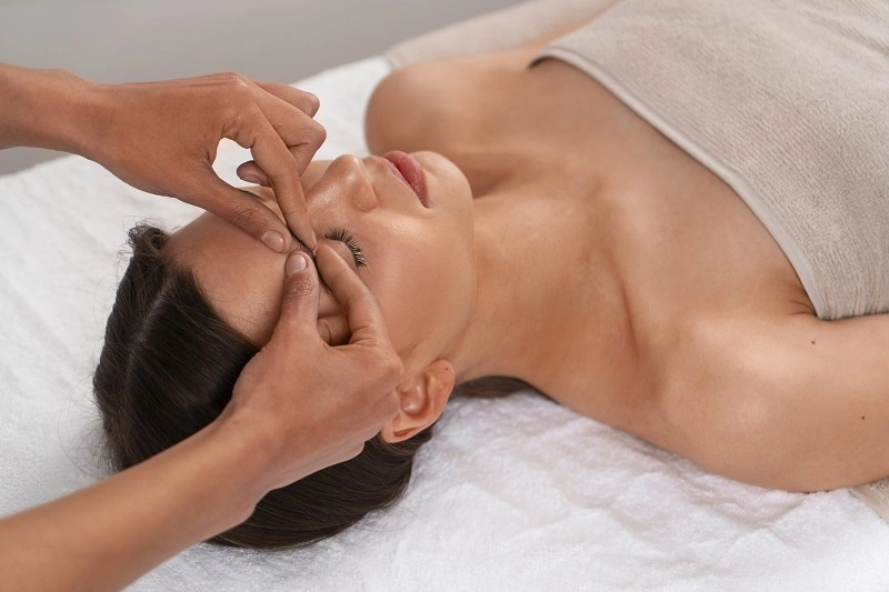 Массаж - «Подтяжка верхнего века» 1 день